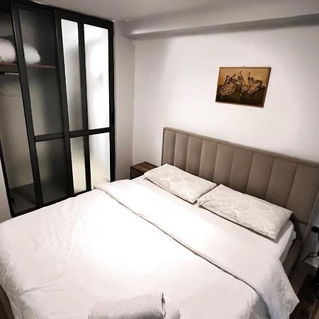 Tirana Center Apartment Eksteriør billede
